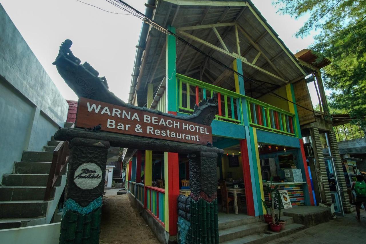 Warna Beach Hotel ギリ・トラワンガン エクステリア 写真